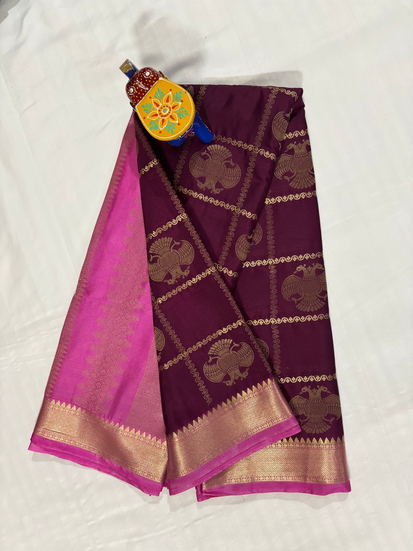 Seme Crepe Gandhabherunda Sarees