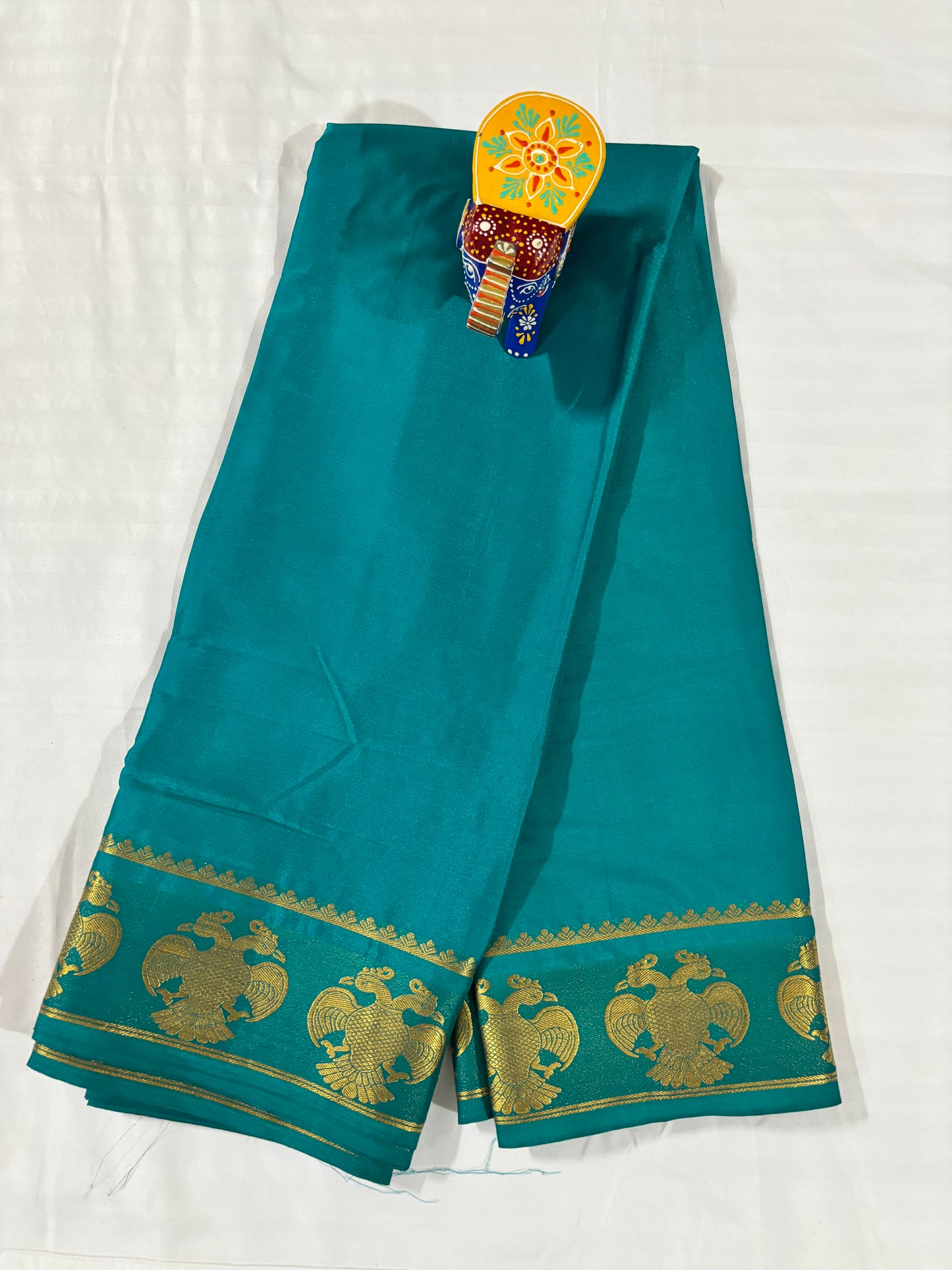 Semi crepe Gandhabherunda Saree